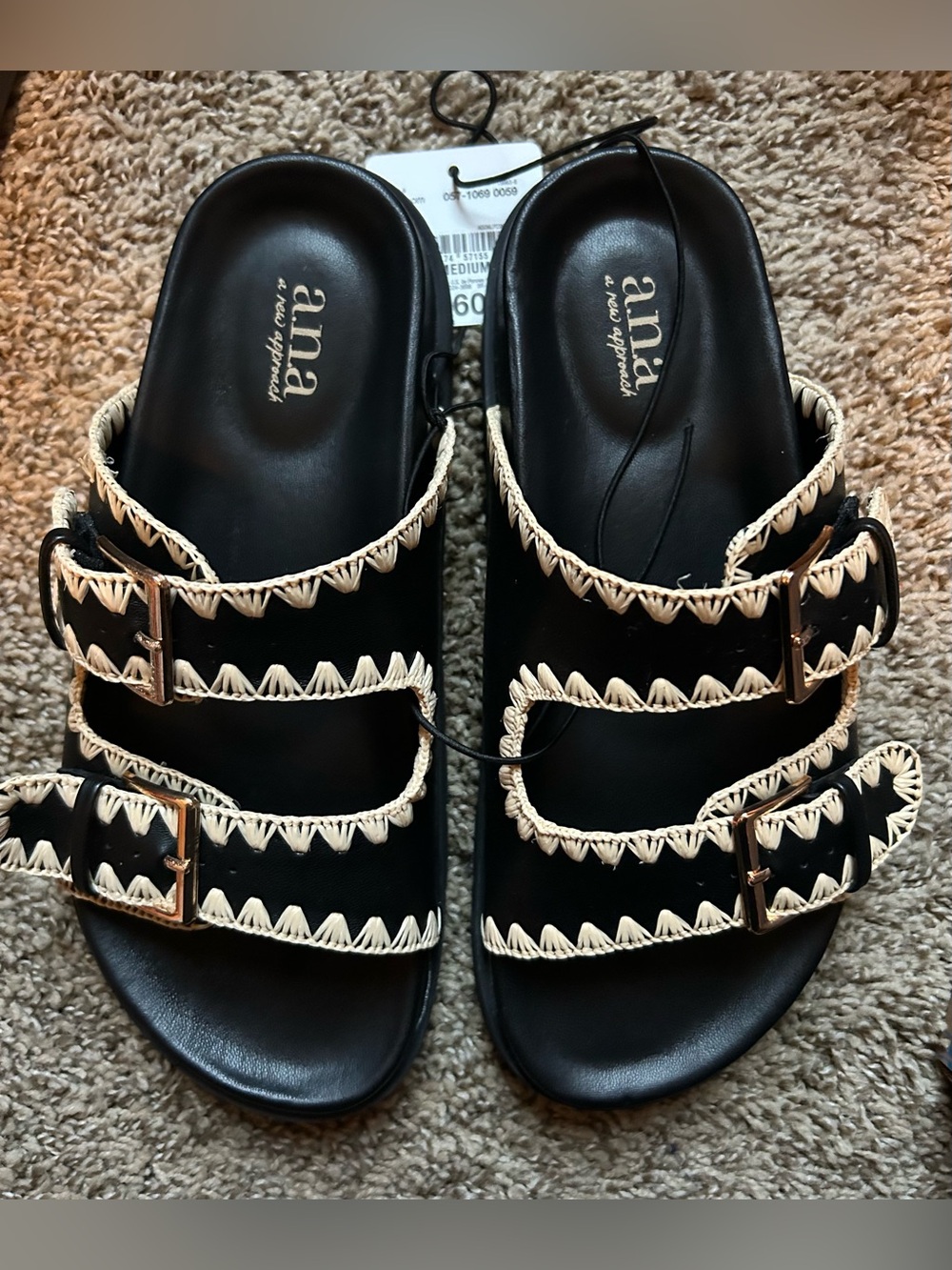 a.n.a Black Slide women’s Sandals shoes with Cream Trim and Buckles. NEW size 7